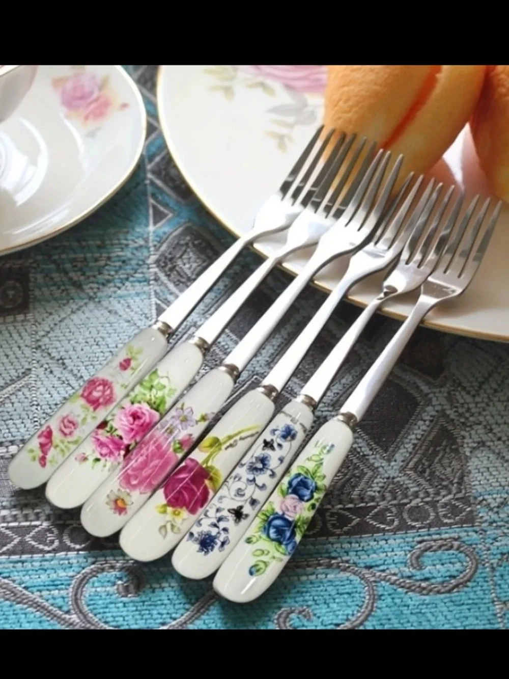 12 Piece Floral dessert spoons and pastry forks Flatware Set. NEW!!
